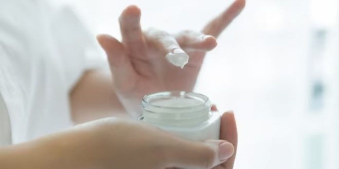 5 Krim Malam dengan Formula Anti Aging, Bye Kerutan dan Flek Hitam!